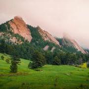 Photo of boulder flatirons