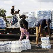 Volunteers distributed bottled water after Jackson, Mississippi’s water treatment plant failed